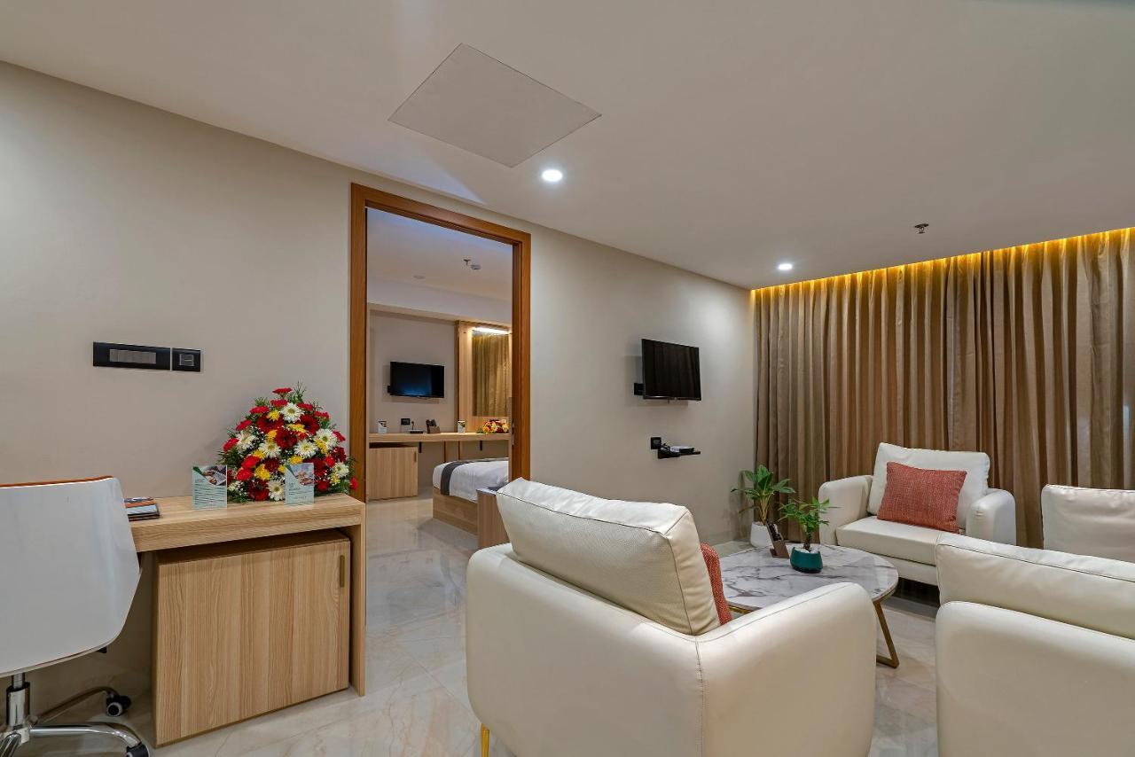 The Port By Jdaniels Hotel Thiruvananthapuram Exterior foto